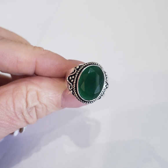 Handmade Green Onyx Gemstone Silver Vintage Antique Ring - Picture 2 of 13